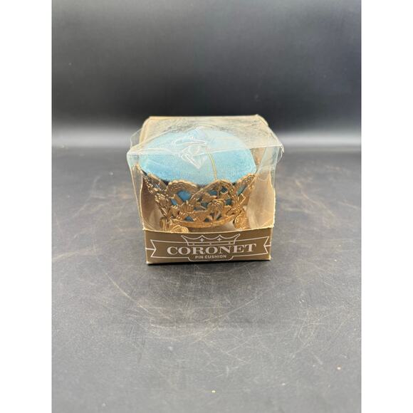 Vintage Light Blue Coronet Pin Cushion in Original Box - missing crown - Picture 2 of 8